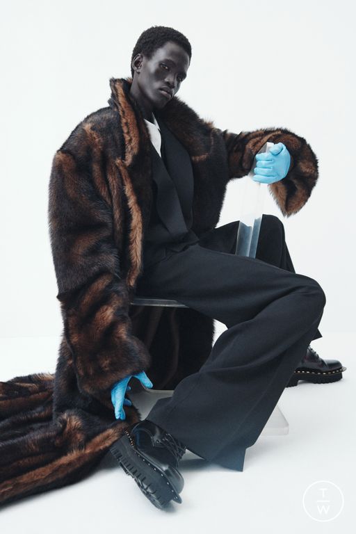 RS 26 Balmain Look 3