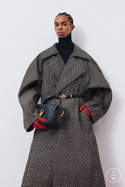 RS 26 Balmain Look 17