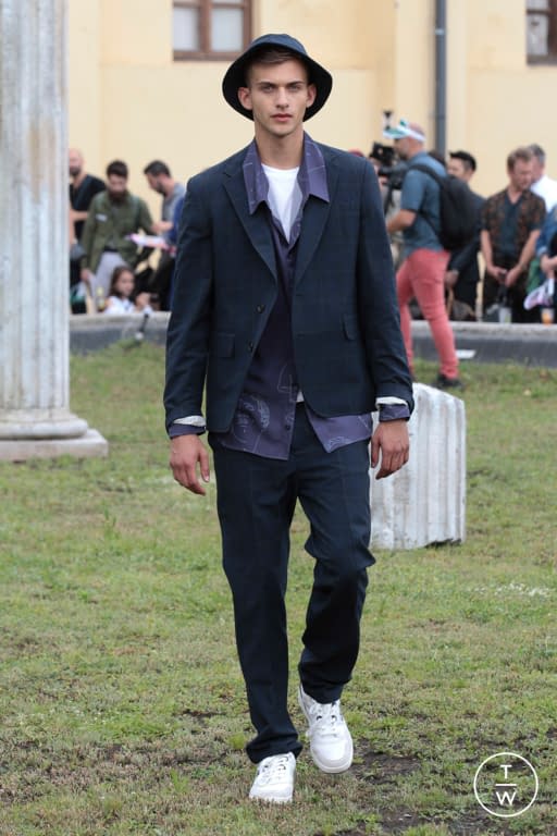 SS19 Band of Outsiders Look 12