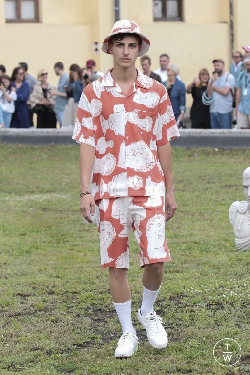 SS19 Band of Outsiders Look 17