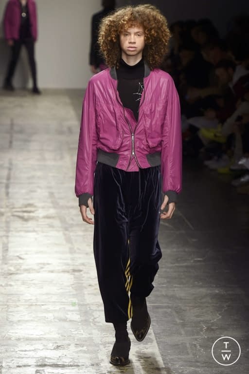 FW19 BED j.w. FORD Look 17