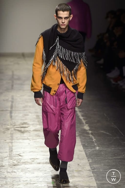 FW19 BED j.w. FORD Look 19