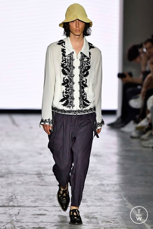 SS20 BED j.w. FORD Look 20