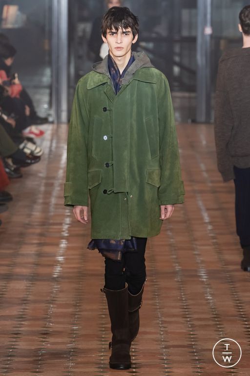 FW24 BED j.w. FORD Look 2