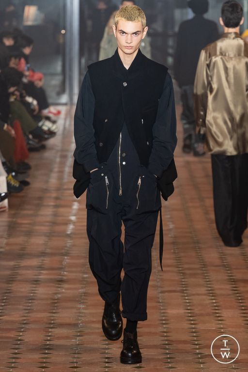 FW24 BED j.w. FORD Look 9