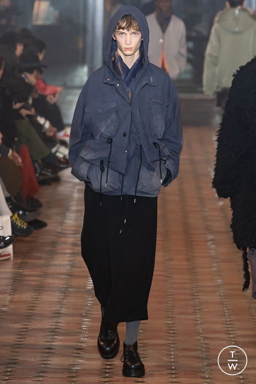 FW24 BED j.w. FORD Look 12