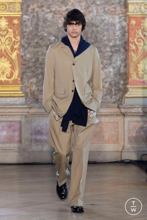 SS24 BED j.w. FORD Look 14