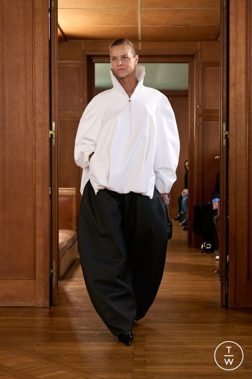 SS25 Jacquemus Look 6
