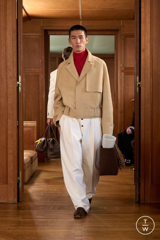 SS25 Jacquemus Look 16