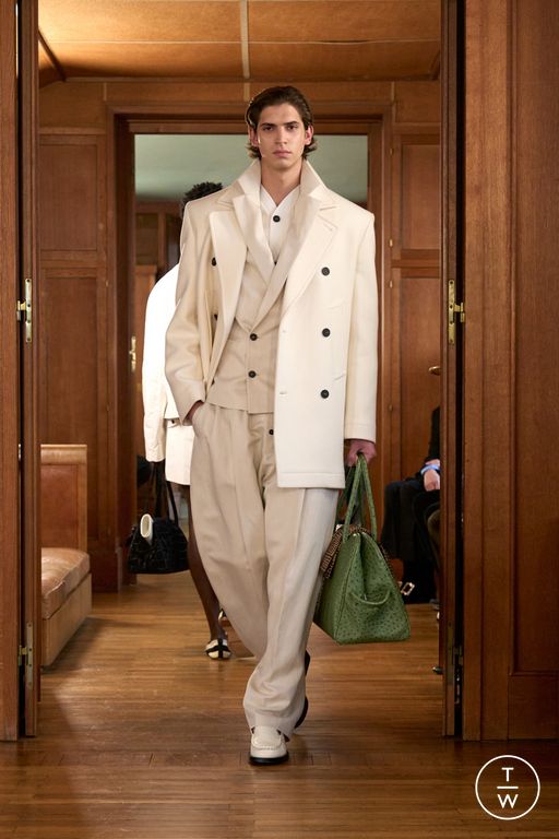 SS25 Jacquemus Look 29
