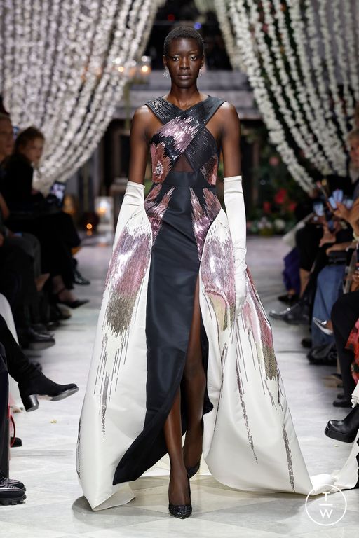 FW25 Bibhu Mohapatra Look 44