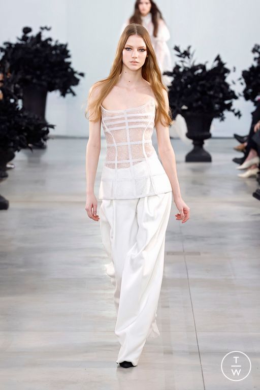 FW25 Blumarine Look 44