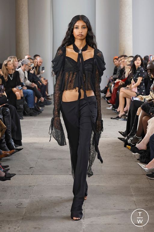 SS26 Blumarine Look 32