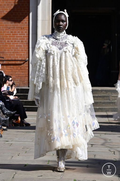 SS26 Bora Aksu Look 18