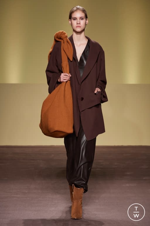 FW21 BUDAPEST SELECT Look 66