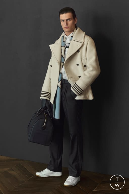 RS20 Burberry Look 49
