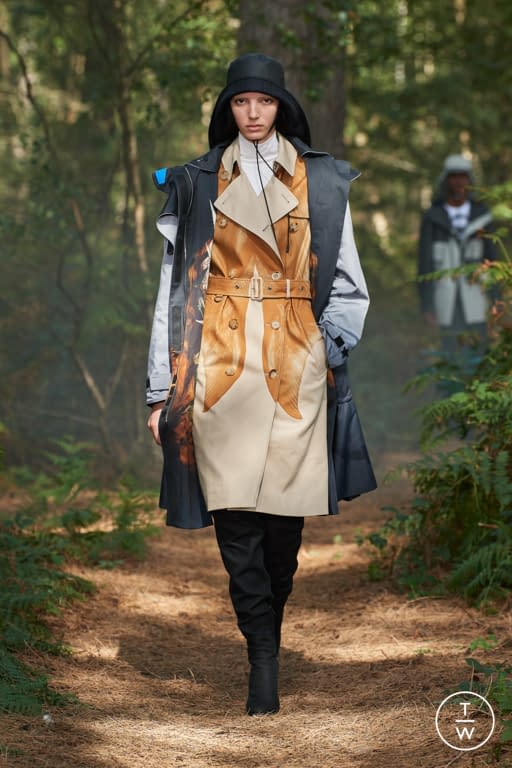SS21 Burberry Look 31