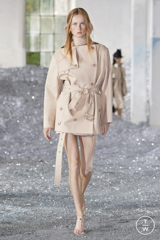 SS22 Burberry Look 5