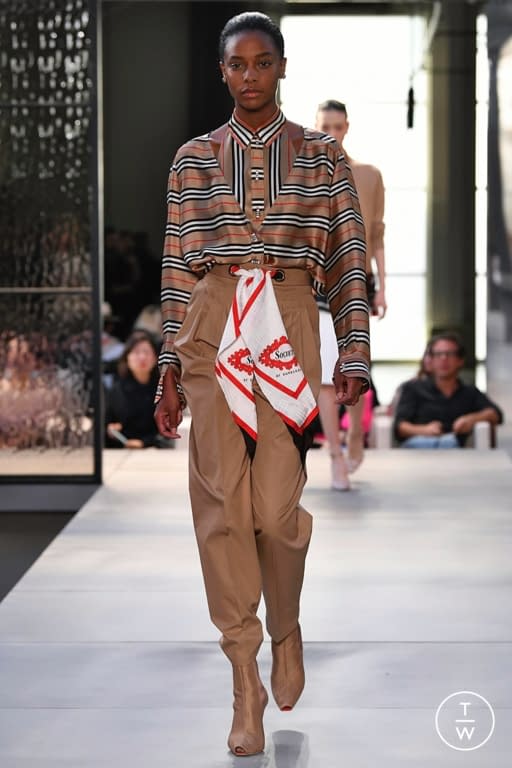 SS19 Burberry Look 21
