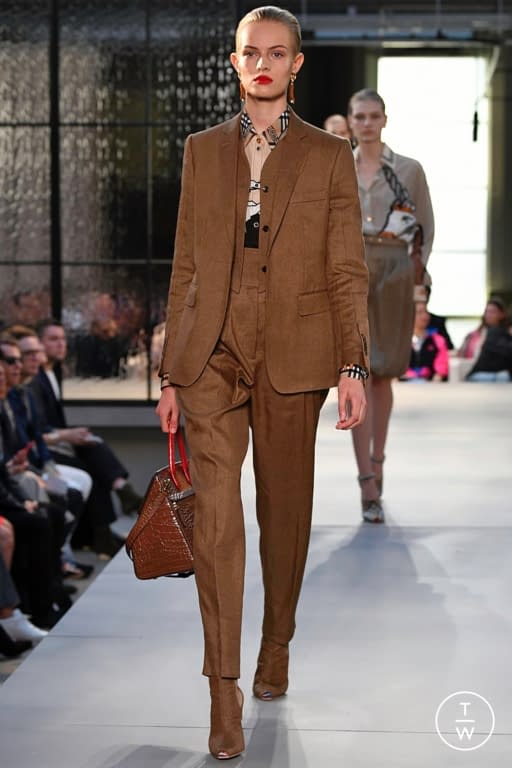 SS19 Burberry Look 32