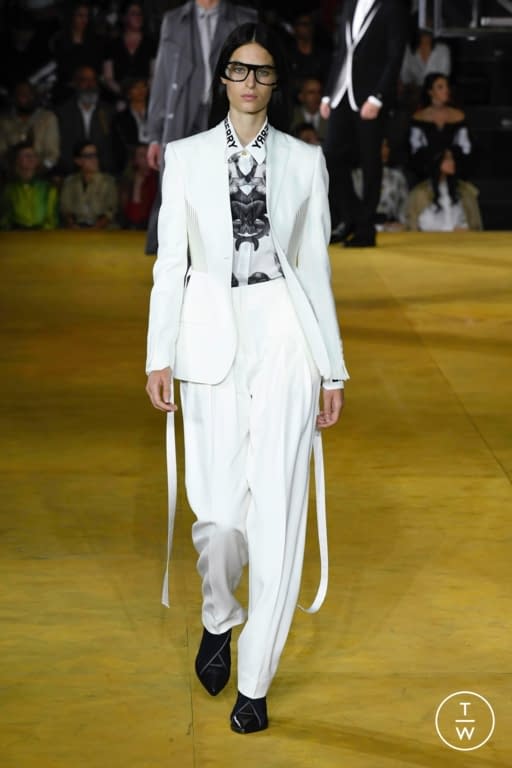 SS20 Burberry Look 37