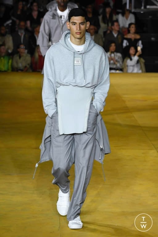 SS20 Burberry Look 100