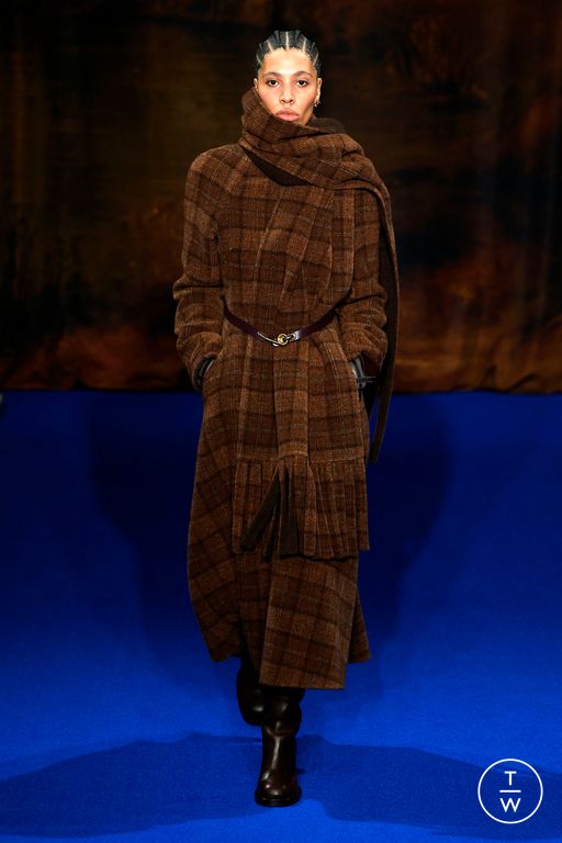 FW25 Burberry Look 3