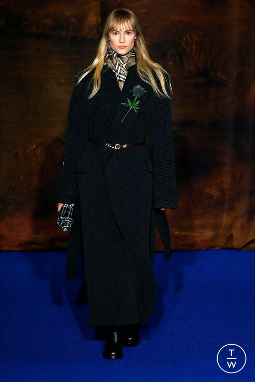 FW25 Burberry Look 8