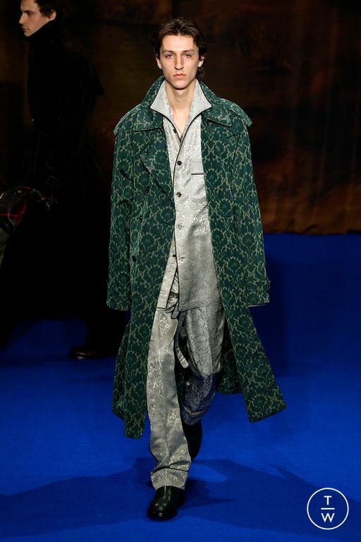 FW25 Burberry Look 39