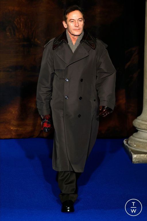 FW25 Burberry Look 45