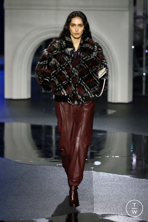 FW26 Burberry Look 23