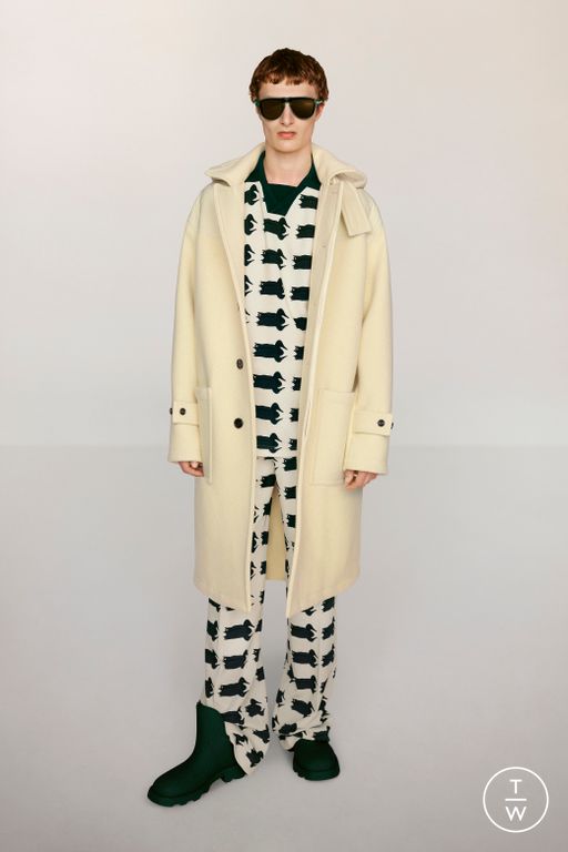 RS24 Burberry Look 27
