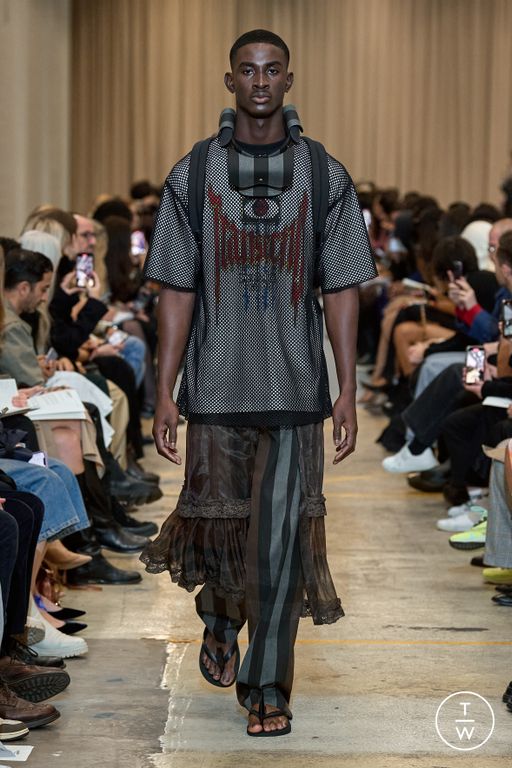 SS23 Burberry Look 11