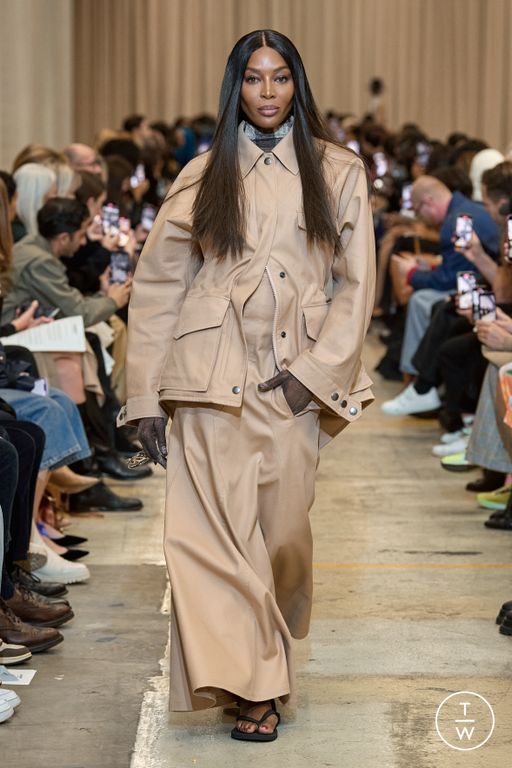 SS23 Burberry Look 2