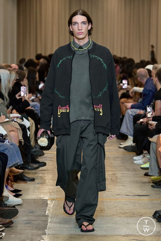 SS23 Burberry Look 41