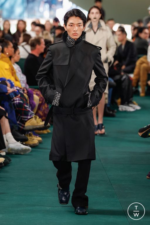 SS24 Burberry Look 2