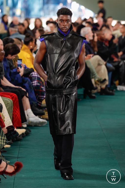 SS24 Burberry Look 4