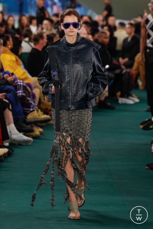 SS24 Burberry Look 27