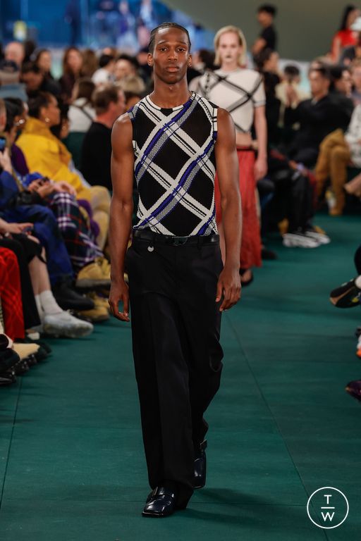 SS24 Burberry Look 28