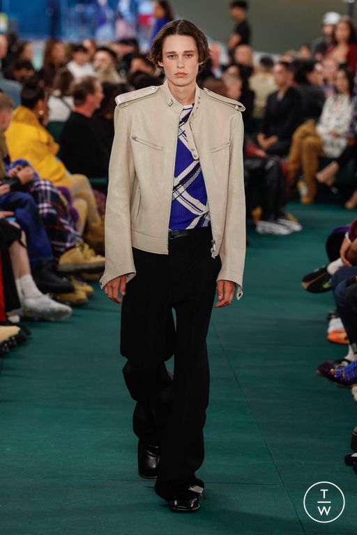 SS24 Burberry Look 30