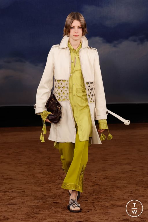 SS26 Burberry Look 45