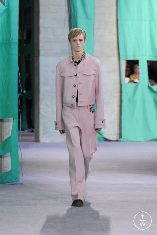 Spring-Summer 2025 Burberry Look 27