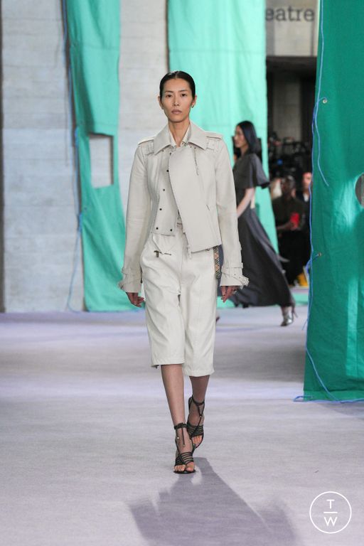 Spring-Summer 2025 Burberry Look 2