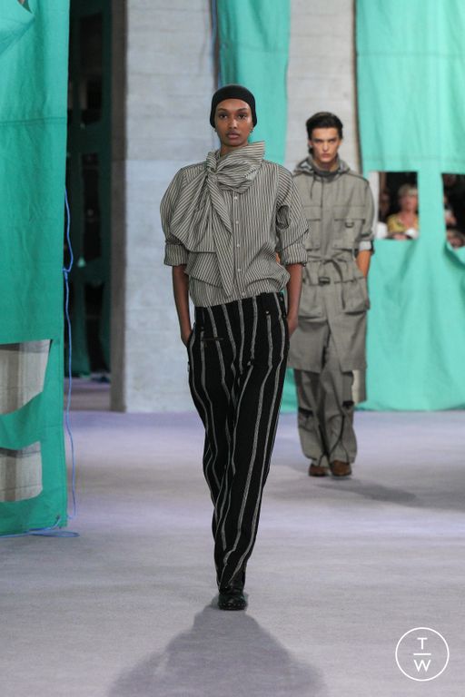 Spring-Summer 2025 Burberry Look 45