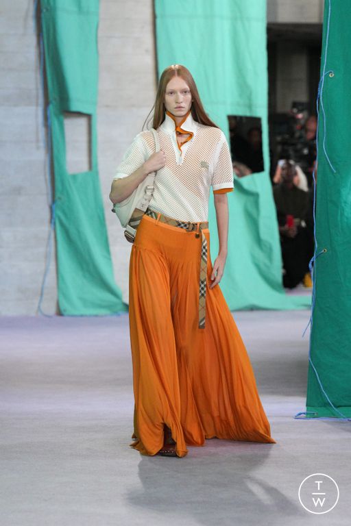 Spring-Summer 2025 Burberry Look 38