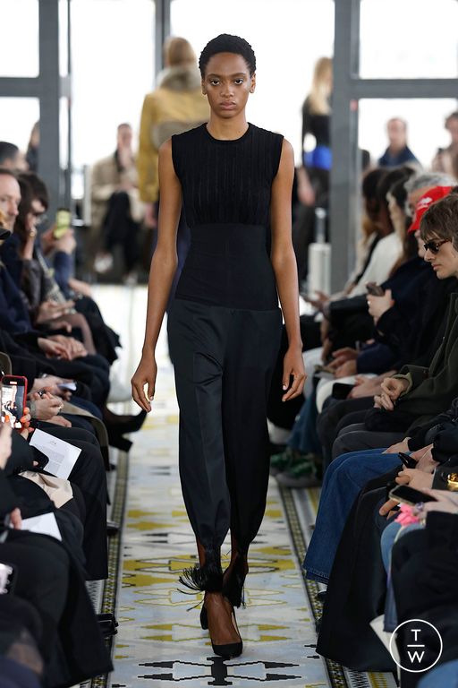 FW25 Burc Akyol Look 25