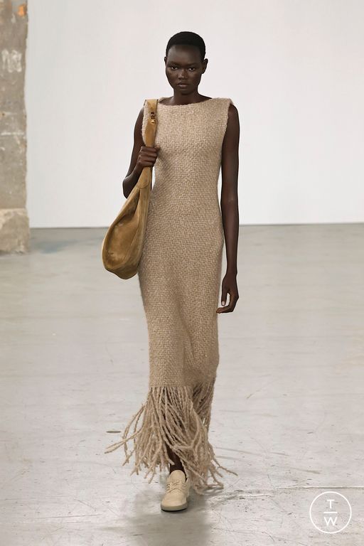 FW25 Gabriela Hearst Look 17