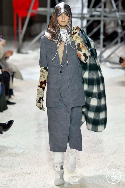 F/W 18 Calvin Klein 205W39NYC Look 45