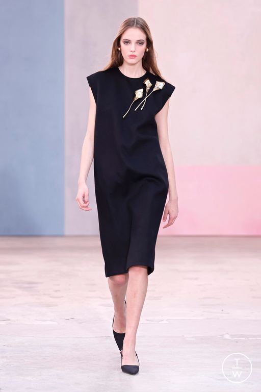 FW26 Carolina Herrera Look 15
