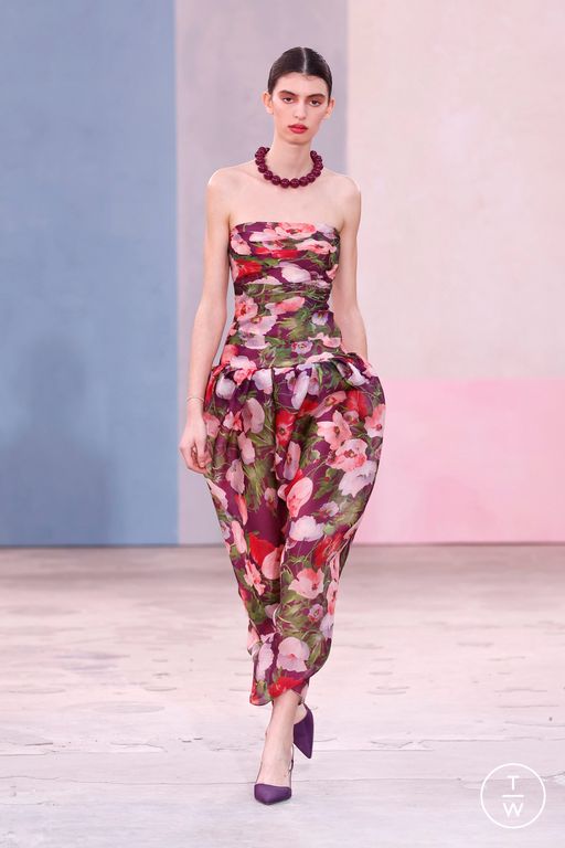FW26 Carolina Herrera Look 30